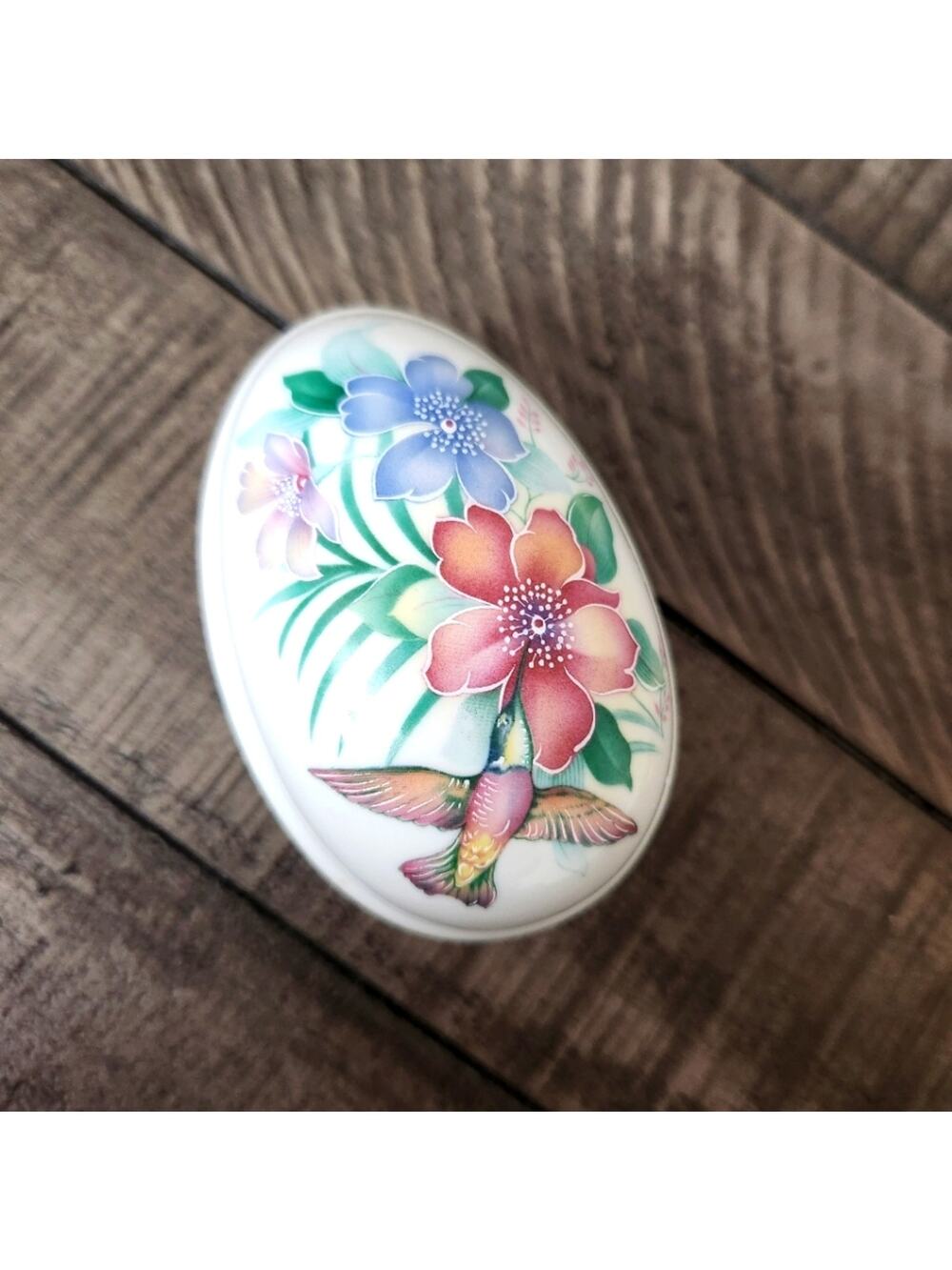 Baranyk Design Egg Shaped Ceramic Trinket Jewelry box Hummingbird Flowers